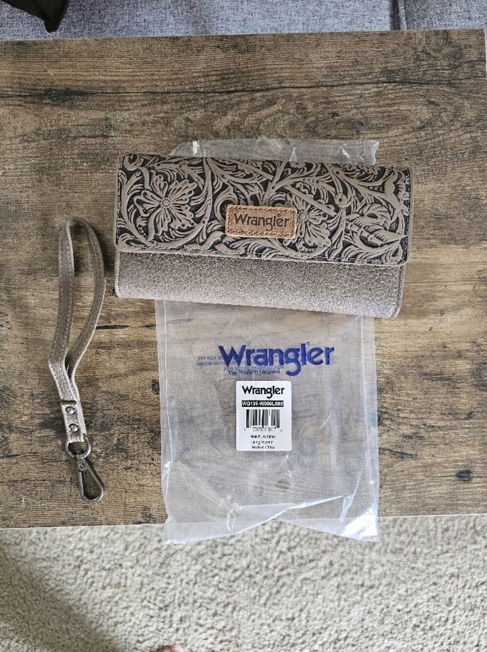 Women's Beige Convertible Wristlet Wallet